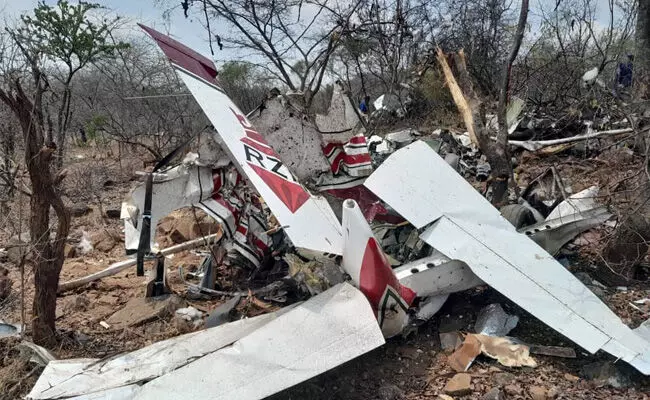 ವಿಮಾನ ಪತನ ; ಭಾರತೀಯ ಗಣಿ ಉದ್ಯಮಿ, ಪುತ್ರ ಸೇರಿ ಆರು ಮಂದಿ ಮೃತ್ಯು