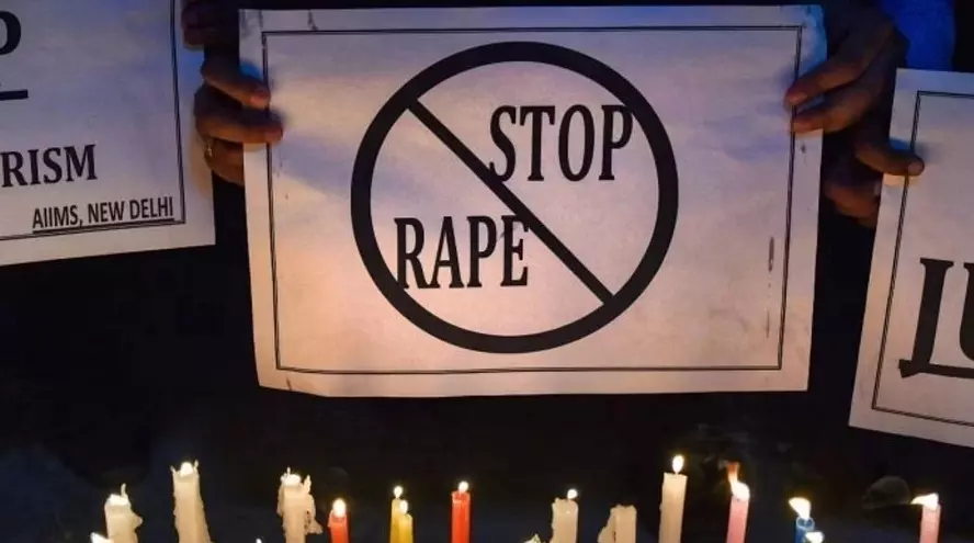 ಬೆಳಗಾವಿ |  ಮಹಿಳೆಯ ಮೇಲೆ ಸಾಮೂಹಿಕ ಅತ್ಯಾಚಾರ: ಐವರು ಆರೋಪಿಗಳ ಬಂಧನ