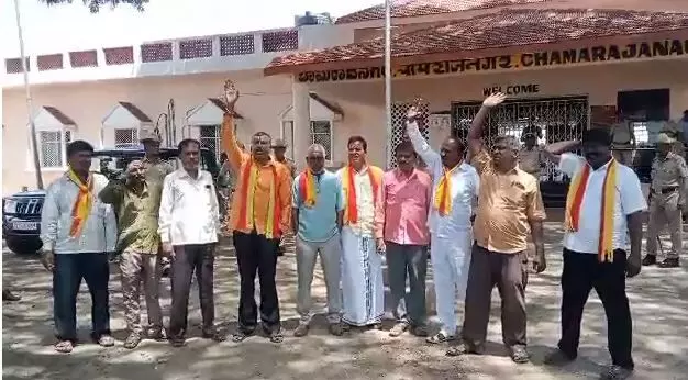 ಕಾವೇರಿ ನೀರು ಹಂಚಿಕೆಯಲ್ಲಿ ರಾಜ್ಯಕ್ಕೆ ಅನ್ಯಾಯ: ಚಾಮರಾಜನಗರದಲ್ಲಿ ಪ್ರತಿಭಟನೆ