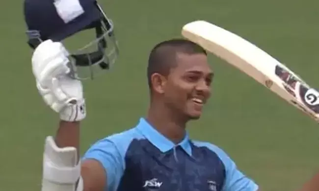 ಏಶ್ಯನ್ ಗೇಮ್ಸ್: ಶತಕ ಬಾರಿಸಿ ದಾಖಲೆ ಬರೆದ ಯಶಸ್ವಿ ಜೈಸ್ವಾಲ್