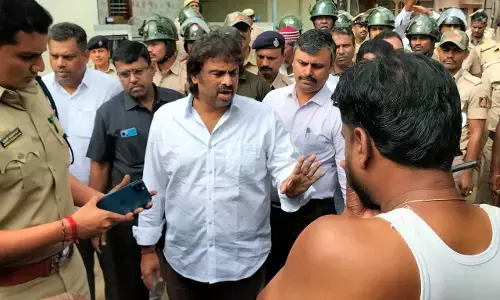 ಶಿವಮೊಗ್ಗ: ಗಲಭೆಪೀಡಿತ ಪ್ರದೇಶಕ್ಕೆ ಭೇಟಿ ನೀಡಿದ ಜಿಲ್ಲಾ ಉಸ್ತುವಾರಿ ಸಚಿವ ಮಧು ಬಂಗಾರಪ್ಪ