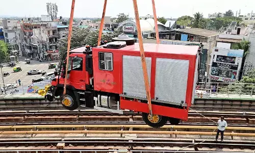 ʼನಮ್ಮ ಮೆಟ್ರೋʼ ಹಸಿರು ಮಾರ್ಗದಲ್ಲಿ ಹಳಿ ತಪ್ಪಿದ್ದ ರೀ ರೈಲ್‌ ವಾಹನ ತೆರವು ಯಶಸ್ವಿ