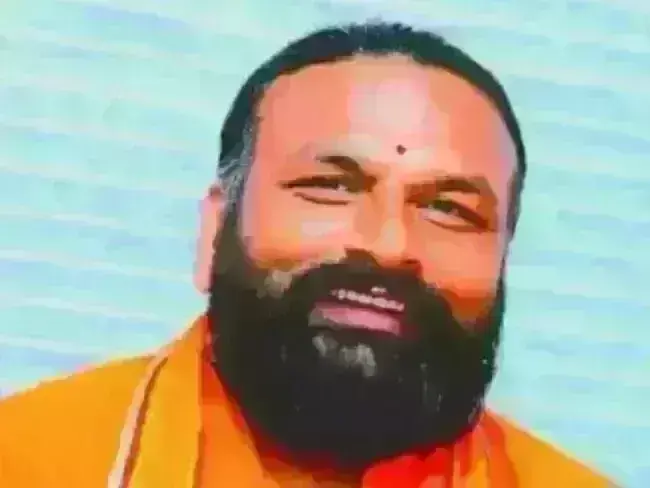 ವಂಚನೆ ಪ್ರಕರಣ: ಅಭಿನವ ಹಾಲಶ್ರೀ 2 ದಿನ ಮುಂಡರಗಿ ಪೊಲೀಸರ ಕಸ್ಟಡಿಗೆ