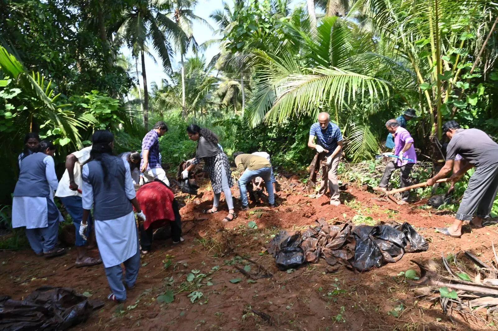 ಕಾಸರಗೋಡು: ಐಸಿಎಆರ್-ಸಿಪಿಸಿಆರ್ ನಲ್ಲಿ ಸ್ವಚ್ಛತಾ ದಿವಸ್ ಕಾರ್ಯಕ್ರಮ