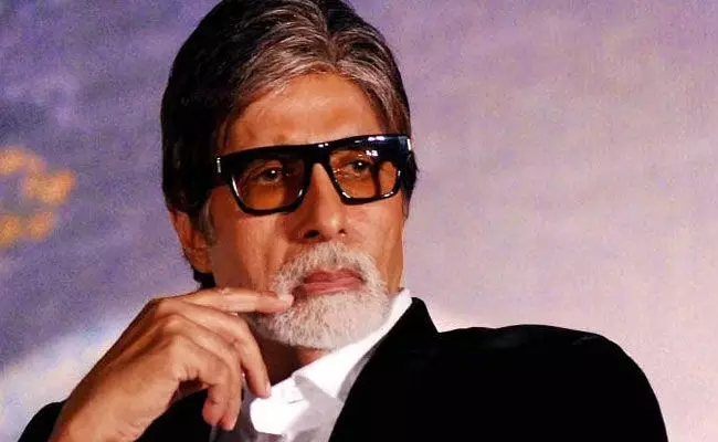 ನಟ ಅಮಿತಾಭ್ ಬಚ್ಚನ್, ಫ್ಲಿಪ್ಕಾರ್ಟ್ ವಿರುದ್ಧ ವ್ಯಾಪಾರಿಗಳ ಒಕ್ಕೂಟದಿಂದ ದೂರು ನಟ ಅಮಿತಾಭ್ ಬಚ್ಚನ್, ಫ್ಲಿಪ್ಕಾರ್ಟ್ ವಿರುದ್ಧ ವ್ಯಾಪಾರಿಗಳ ಒಕ್ಕೂಟದಿಂದ ದೂರು