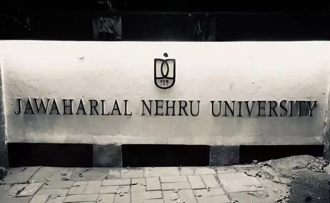 ‘ರಾಷ್ಟ್ರವಿರೋಧಿ’ ಗೋಡೆ ಬರಹಗಳ ಮೇಲೆ ಕಣ್ಣಿಡಲು ಸಿಸಿಟಿವಿ ಅಳವಡಿಸಲಿರುವ ಜೆಎನ್ ಯು