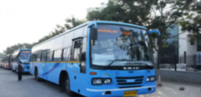 ಬಿಎಂಟಿಸಿ ಅಧಿಕಾರಿಗಳ ಹೆಸರಿನಲ್ಲಿ 16 ಕೋಟಿ ರೂ. ವಂಚನೆ: ಓರ್ವನ ಬಂಧನ, 7 ಮಂದಿ ವಿರುದ್ಧ FIR ಬಿಎಂಟಿಸಿ ಅಧಿಕಾರಿಗಳ ಹೆಸರಿನಲ್ಲಿ 16 ಕೋಟಿ ರೂ. ವಂಚನೆ: ಓರ್ವನ ಬಂಧನ, 7 ಮಂದಿ ವಿರುದ್ಧ FIR