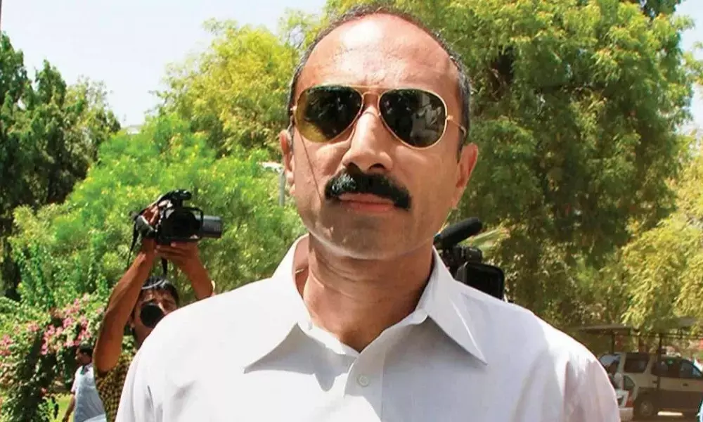 ಮಾದಕ ದ್ರವ್ಯ ಇರಿಸಿದ್ದ ಪ್ರಕರಣ: ಸಂಜೀವ್ ಭಟ್ ರ ಅರ್ಜಿವಜಾಗೊಳಿಸಿದ ಸುಪ್ರೀಂ ಕೋರ್ಟ್; ರೂ. 3 ಲಕ್ಷ ದಂಡ