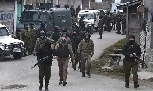 ಜಮ್ಮುಕಾಶ್ಮೀರ: ಇಬ್ಬರು ಶಂಕಿತ ಉಗ್ರರ ಹತ್ಯೆ