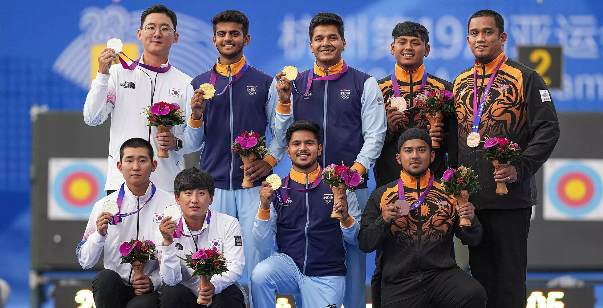 ಪದಕ ಗಳಿಕೆಯಲ್ಲಿ ಶತಕ ಬಾರಿಸುವ ವಿಶ್ವಾಸದಲ್ಲಿ ಭಾರತ, ಮಿಂಚಿದ ಬಿಲ್ಗಾರರು, ಸ್ಕ್ವಾಷ್ ಆಟಗಾರರು