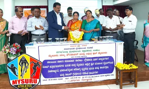 ಪಠ್ಯೇತರ ಪುಸ್ತಕಗಳನ್ನೂ ಓದಿ ಜ್ಞಾನ ಹೆಚ್ಚಿಸಿ: ಡಾ.ಸತೀಶ್ ಹೊಸಮನಿ