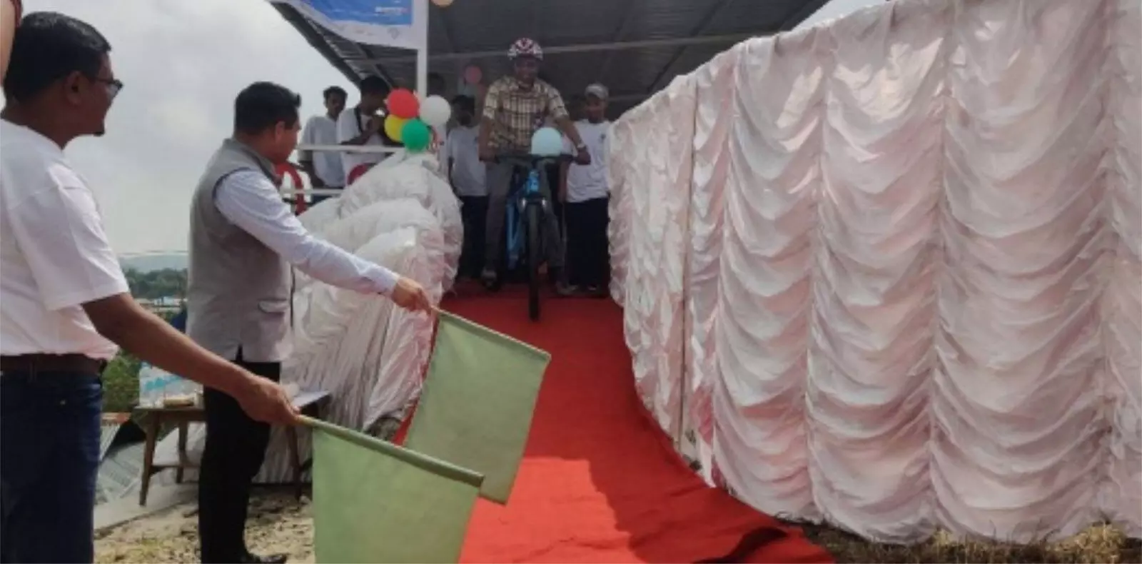 ಬಿವಿಟಿಯಿಂದ ಮೇಘಾಲಯದಲ್ಲಿ ಸೌರ ಚಾಲಿತ ಇ-ಸೈಕಲ್ ಚಾರ್ಜಿಂಗ್ ಸ್ಟೇಶನ್ ಸ್ಥಾಪನೆ ಬಿವಿಟಿಯಿಂದ ಮೇಘಾಲಯದಲ್ಲಿ ಸೌರ ಚಾಲಿತ ಇ-ಸೈಕಲ್ ಚಾರ್ಜಿಂಗ್ ಸ್ಟೇಶನ್ ಸ್ಥಾಪನೆ