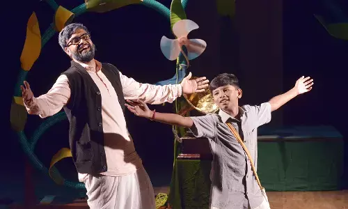 ಜಮಾನದ ಯಜಮಾನ: ‘ಪಾರ್ಶ್ವ ಸಂಗೀತ’