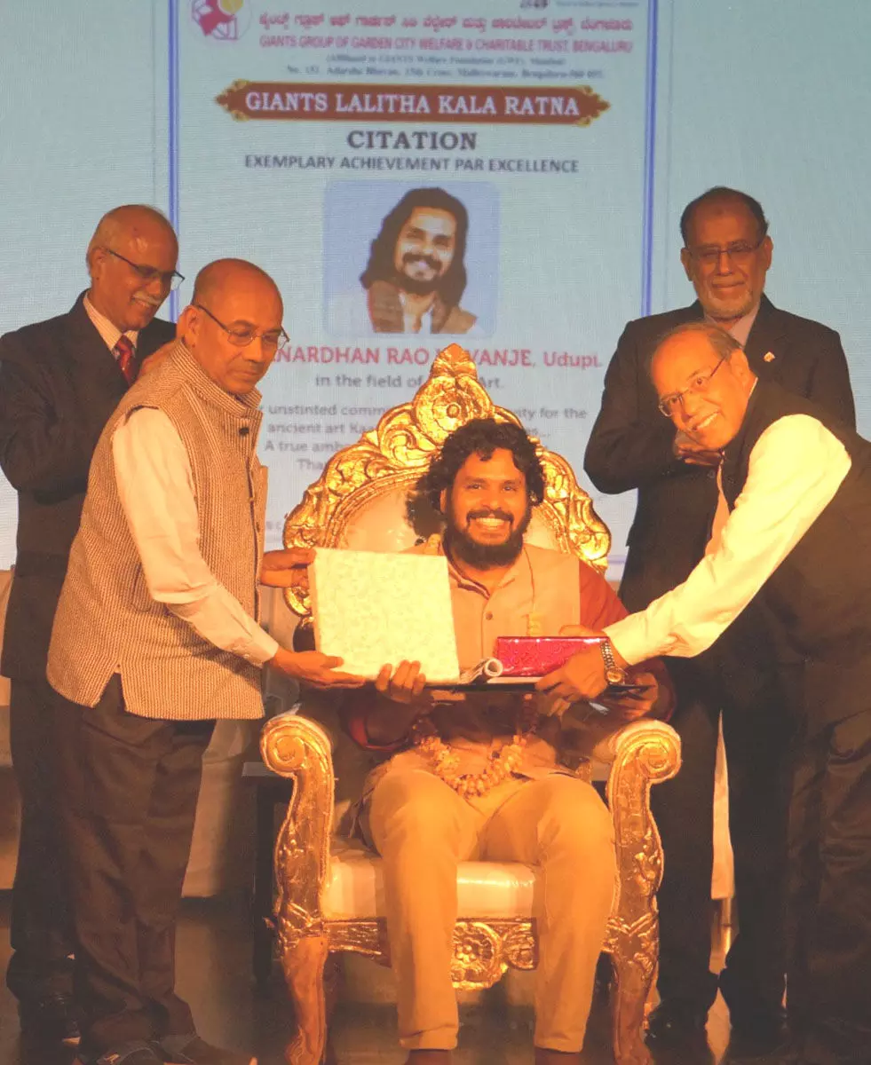 ಜನಾರ್ದನ ಹಾವಂಜೆಗೆ ‘ಜಯಂಟ್ಸ್ ಲಲಿತಕಲಾರತ್ನ’ ಪ್ರಶಸ್ತಿ ಜನಾರ್ದನ ಹಾವಂಜೆಗೆ ‘ಜಯಂಟ್ಸ್ ಲಲಿತಕಲಾರತ್ನ’ ಪ್ರಶಸ್ತಿ