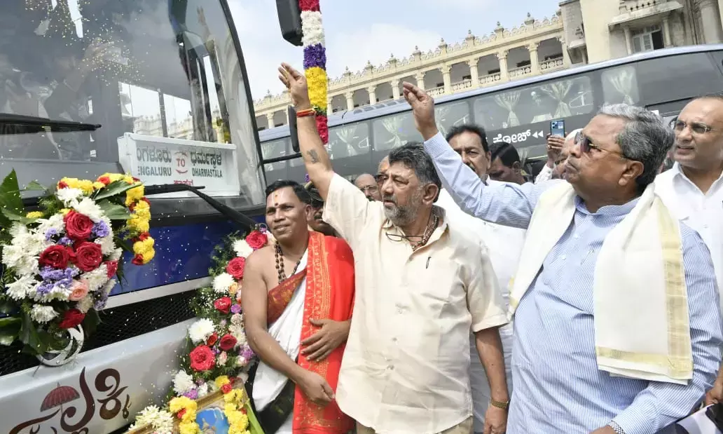 ʼಪಲ್ಲಕ್ಕಿ ಬಸ್ʼ ಎಂದು ಹೆಸರಿಟ್ಟವರಿಗೆ ಪ್ರಮಾಣಪತ್ರ ನೀಡಿ ಗೌರವಿಸಬೇಕು: ಡಿ.ಕೆ. ಶಿವಕುಮಾರ್