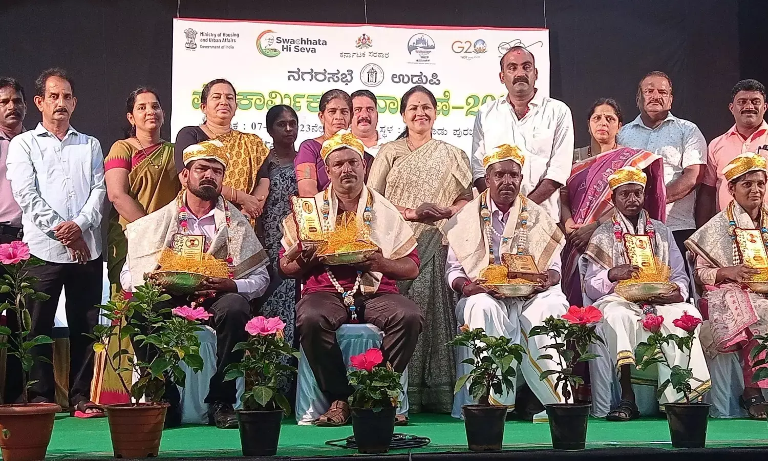 ಪೌರ ಕಾರ್ಮಿಕರಿಗೆ ವಸತಿ, ಸಾಲ ಸಹಿತ ಹಲವು ಸೌಲಭ್ಯ: ಸಚಿವೆ ಶೋಭಾ ಕರಂದ್ಲಾಜೆ