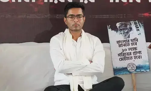 ಪ.ಬಂ.: ಮೂರನೇ ದಿನಕ್ಕೆ ಕಾಲಿಟ್ಟ ಟಿಎಂಸಿ ಧರಣಿ