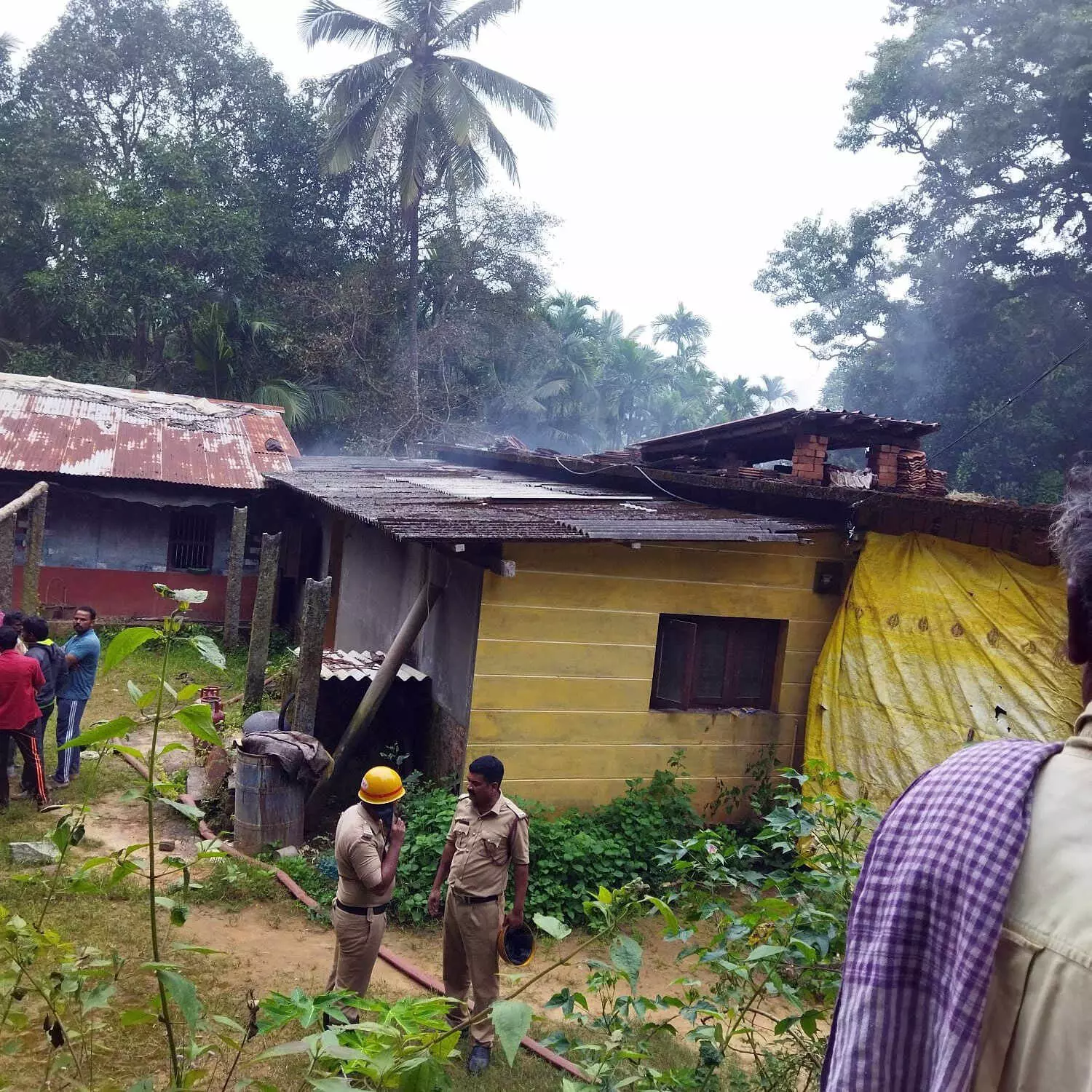 ತೀರ್ಥಹಳ್ಳಿ: ಒಂದೇ ಕುಟುಂಬದ ಮೂವರು ಸಜೀವ ದಹನ