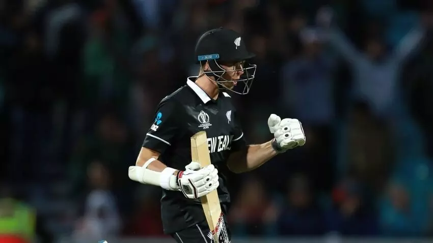 ವಿಶ್ವಕಪ್ : ಒಂದು ಬಾಲ್ ನಲ್ಲಿ 13 ರನ್ ಗಳಿಸಿದ ನ್ಯೂಝಿಲ್ಯಾಂಡ್ ನ ಮಿಷೆಲ್ ಸ್ಯಾಂಟ್ನರ್! ವಿಶ್ವಕಪ್ : ಒಂದು ಬಾಲ್ ನಲ್ಲಿ 13 ರನ್ ಗಳಿಸಿದ ನ್ಯೂಝಿಲ್ಯಾಂಡ್ ನ ಮಿಷೆಲ್ ಸ್ಯಾಂಟ್ನರ್!