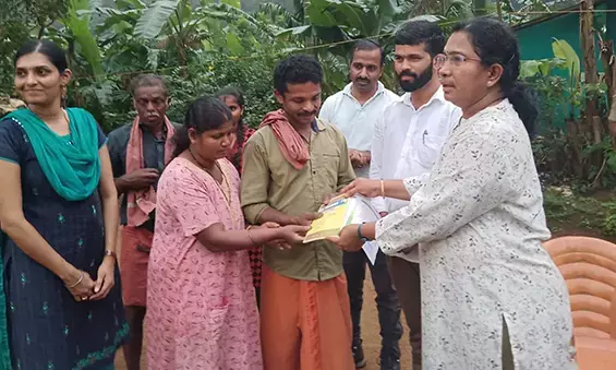 ಮಲೆಕುಡಿಯ ಜನಾಂಗದ ಸಮಸ್ಯೆ ಆಲಿಸಿದ ಉಡುಪಿ ಜಿಲ್ಲಾಧಿಕಾರಿ, ಸಿಇಓ