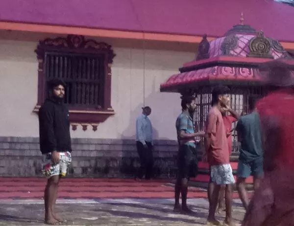 ಪಣಂಬೂರು: ಬಬ್ಬುಸ್ವಾಮಿ ದೈವಸ್ಥಾನದಲ್ಲಿ ಮಡಿಕೇರಿಯ ವ್ಯಕ್ತಿ ಆತ್ಮಹತ್ಯೆ