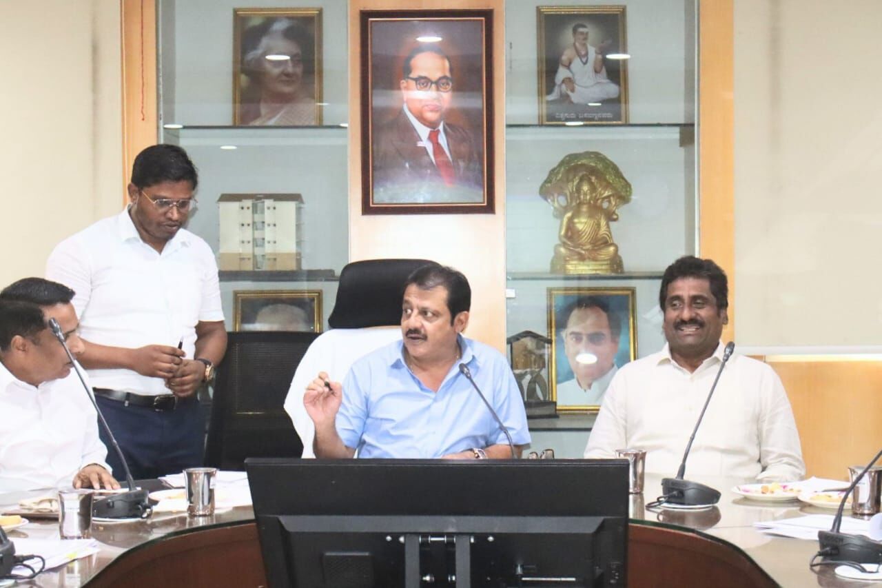 2.30 ಲಕ್ಷ ಮನೆ ಪೂರ್ಣಗೊಳಿಸಲು ಆರ್ಥಿಕ ನೆರವು ನೀಡಲು ಸಿಎಂ ಸಮ್ಮತಿ: ಸಚಿವ ಝಮೀರ್ ಅಹ್ಮದ್ ಖಾನ್