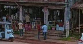 ಪರ್ಕಳ: ಅಕ್ರಮ ದಾಸ್ತಾನು ಇರಿಸಿದ್ದ 760 ಕೆ.ಜಿ. ಪಟಾಕಿ ವಶ; ಪ್ರಕರಣ ದಾಖಲು ಪರ್ಕಳ: ಅಕ್ರಮ ದಾಸ್ತಾನು ಇರಿಸಿದ್ದ 760 ಕೆ.ಜಿ. ಪಟಾಕಿ ವಶ; ಪ್ರಕರಣ ದಾಖಲು