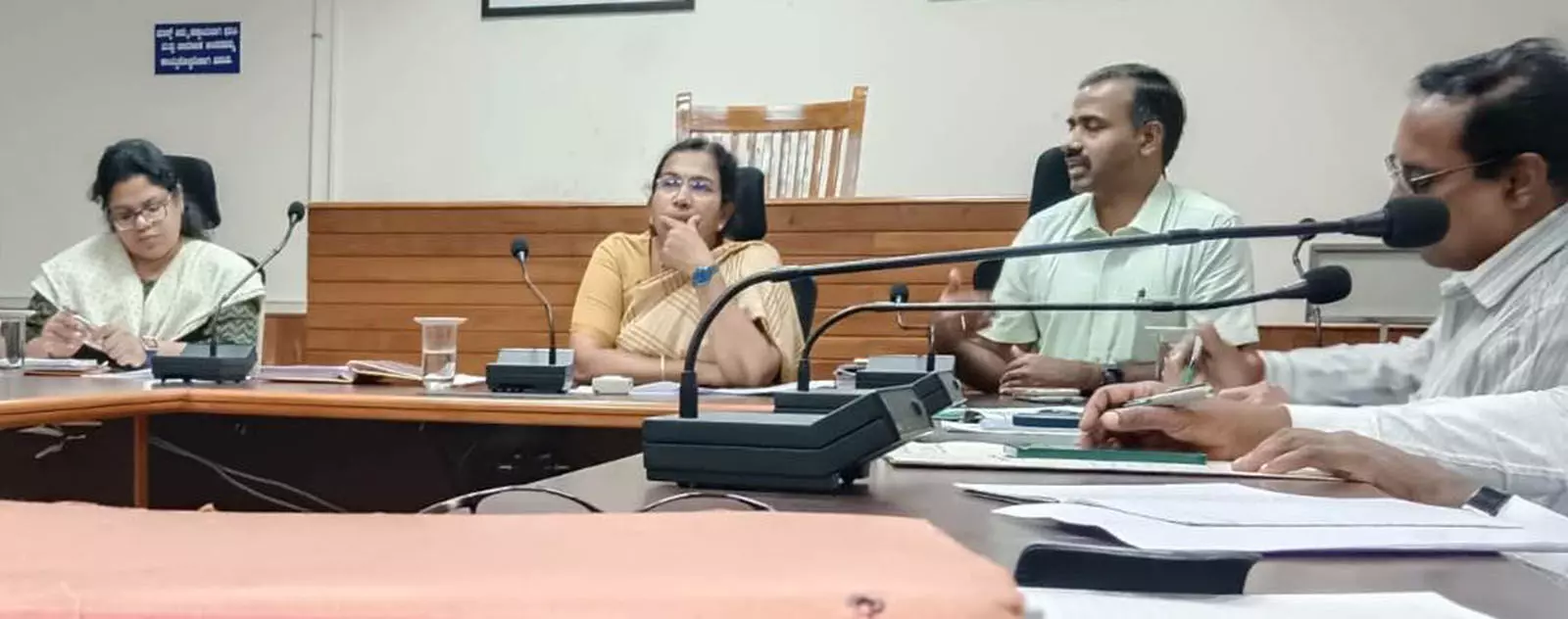 ಕನ್ನಡ ರಾಜ್ಯೋತ್ಸವದ ಅರ್ಥಪೂರ್ಣ ಆಚರಣೆಗೆ ಆದ್ಯತೆ ನೀಡಿ: ಉಡುಪಿ ಜಿಲ್ಲಾಧಿಕಾರಿ