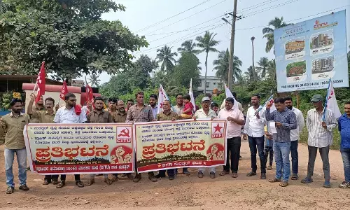 ಕಾನ - ಬಾಳ ರಸ್ತೆಯಲ್ಲಿ ಶಾಸಕರ ಮುಖ ಕಾಣುತ್ತಿದೆ: ಕಳಪೆ ರಸ್ತೆ ಕಾಮಗಾರಿಗೆ ಬಿ.ಕೆ ಇಮ್ತಿಯಾಝ್ ಆಕ್ರೋಶ