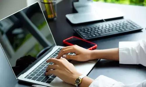 ಲ್ಯಾಪ್‌ಟಾಪ್‌, ಕಂಪ್ಯೂಟರ್ ಗಳ ಆಮದಿಗೆ ಸರಳ ಅನುಮತಿ ಪ್ರಕ್ರಿಯೆಯ ಸಾಧ್ಯತೆ