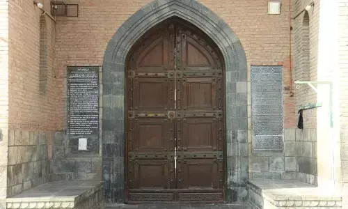 ಫೆಲೆಸ್ತೀನ್ ಪರ ಪ್ರತಿಭಟನೆಗಳನ್ನು ತಡೆಯಲು ಶ್ರೀನಗರದ ಜಾಮಿಯಾ ಮಸೀದಿಗೆ ಅಧಿಕಾರಿಗಳಿಂದ ಬೀಗಮುದ್ರೆ