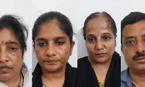 ದಾವಣಗೆರೆ: ಲಂಚ ಸ್ವೀಕರಿಸುವ ವೇಳೆ ಲೋಕಾಯುಕ್ತ ಬಲೆಗೆ ಬಿದ್ದ ಅಬಕಾರಿ ಡಿಸಿ, ಇನ್ಸ್​ಪೆಕ್ಟರ್​, ಸಿಬ್ಬಂದಿ