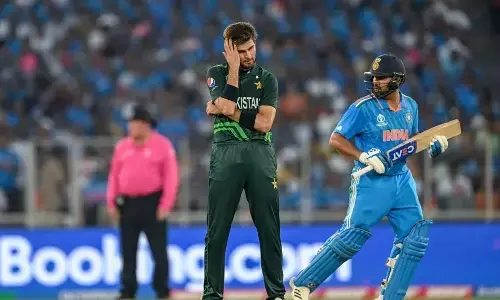 ಪಾಕಿಸ್ತಾನದ ವಿರುದ್ಧ ಅರ್ಧ ಶತಕ ಬಾರಿಸಿದ ರೋಹಿತ್ ಶರ್ಮಾ