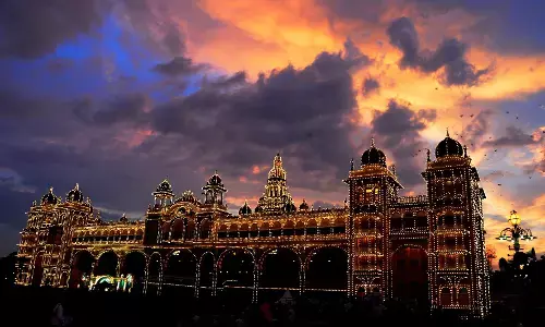 ನಾಡಹಬ್ಬ ದಸರಾಗೆ ಕ್ಷಣಗಣನೆ; ನಾಳೆ ಹಂಸಲೇಖ ಅವರಿಂದ ಅಧಿಕೃತ ಚಾಲನೆ