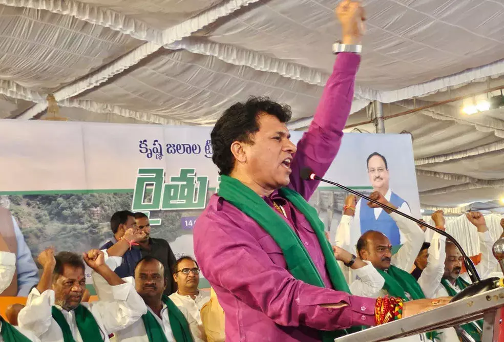 ಭಾರತದಲ್ಲಿ ಜೀವಿಸಬೇಕಿದ್ದರೆ ‘ಭಾರತ್ ಮಾತಾ ಕಿ ಜೈ’ ಘೋಷಣೆ ಕೂಗಬೇಕು: ಕೇಂದ್ರ ಸಚಿವ ಕೈಲಾಶ್ ಚೌಧರಿ ಭಾರತದಲ್ಲಿ ಜೀವಿಸಬೇಕಿದ್ದರೆ ‘ಭಾರತ್ ಮಾತಾ ಕಿ ಜೈ’ ಘೋಷಣೆ ಕೂಗಬೇಕು: ಕೇಂದ್ರ ಸಚಿವ ಕೈಲಾಶ್ ಚೌಧರಿ