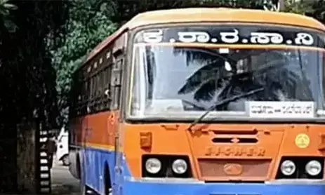 ಬಂಟ್ವಾಳ : ಚೀಲದಲ್ಲಿ ಕೋಳಿ ಮಾಂಸ ಹಿಡಿದುಕೊಂಡು ಬಸ್ ಹತ್ತಿದ ಪ್ರಯಾಣಿಕ; ಪೊಲೀಸ್ ಠಾಣೆಗೆ ಬಸ್ ಕೊಂಡೊಯ್ದ ಚಾಲಕ!