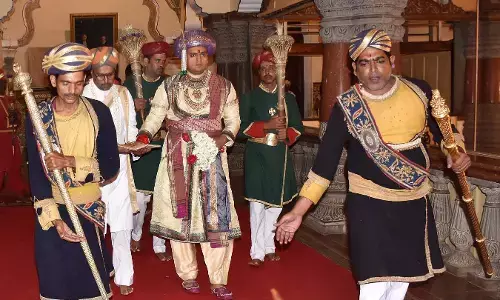 Photos - ಮೈಸೂರು ಅರಮನೆಯಲ್ಲಿ ಖಾಸಗಿ ದರ್ಬಾರ್