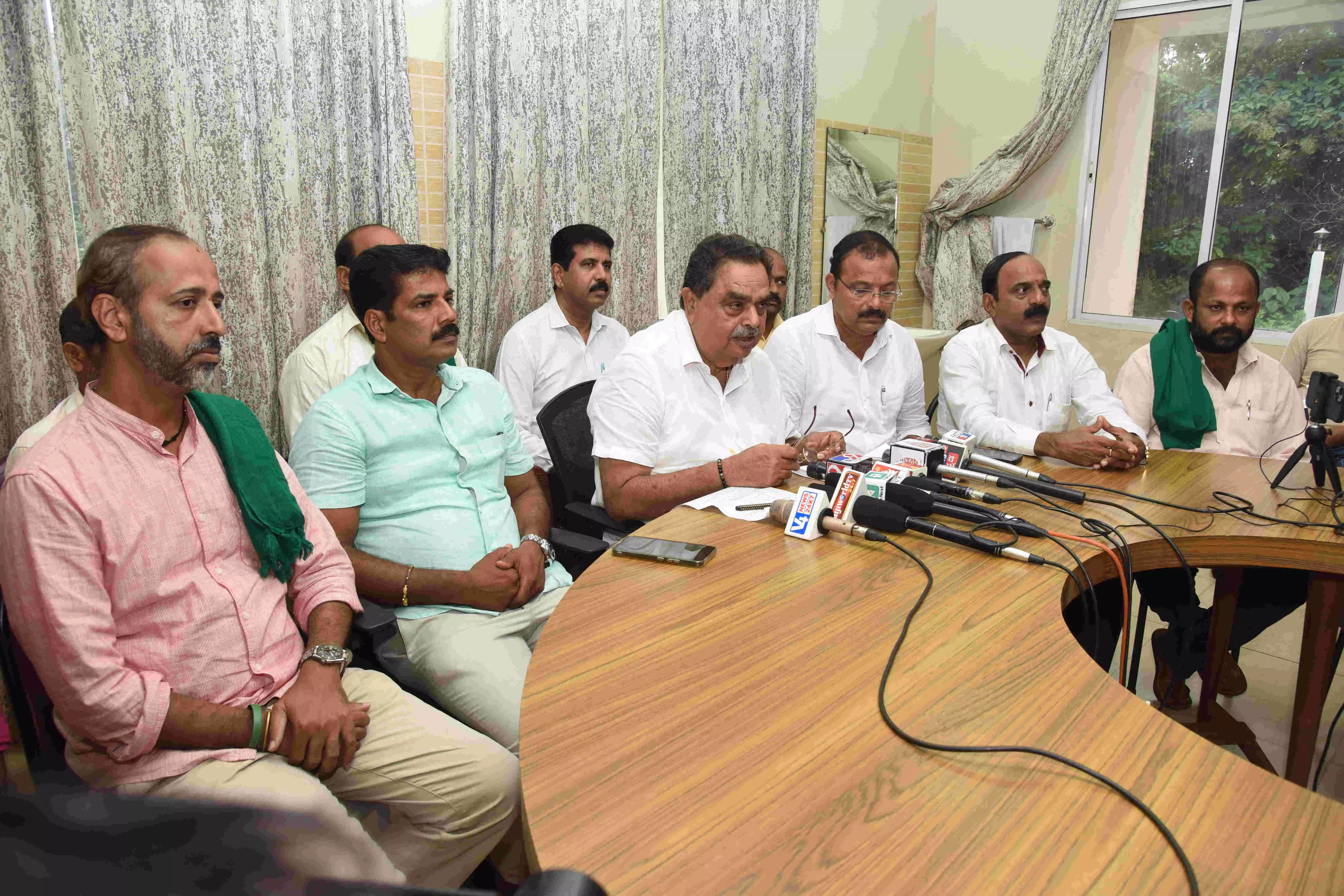 ನಂದಿಕೂರಿನಿಂದ ಕೇರಳಕ್ಕೆ 400 ಕೆವಿ ವಿದ್ಯುತ್ ಲೈನ್: ಪರ್ಯಾಯ ಕ್ರಮದ ರೈತರ ಬೇಡಿಕೆ ಈಡೇರಿಸಲು ರೈ ಒತ್ತಾಯ