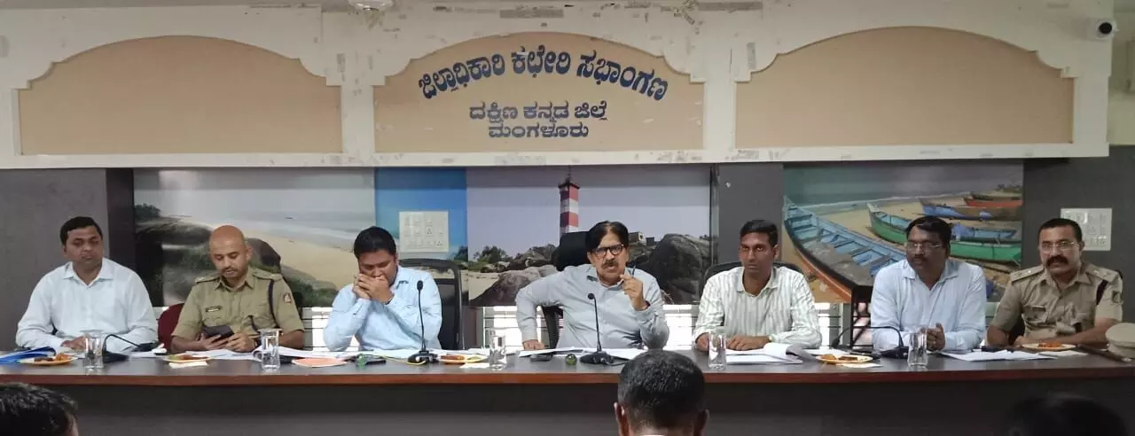 ಗ್ಯಾರಂಟಿ ಯೋಜನೆಗಳು ಪರಿಣಾಮಕಾರಿಯಾಗಿ ಜಾರಿಗೊಳಿಸಲು ಉಸ್ತುವಾರಿ ಕಾರ್ಯದರ್ಶಿ ಅತೀಕ್ ಸೂಚನೆ ಗ್ಯಾರಂಟಿ ಯೋಜನೆಗಳು ಪರಿಣಾಮಕಾರಿಯಾಗಿ ಜಾರಿಗೊಳಿಸಲು ಉಸ್ತುವಾರಿ ಕಾರ್ಯದರ್ಶಿ ಅತೀಕ್ ಸೂಚನೆ