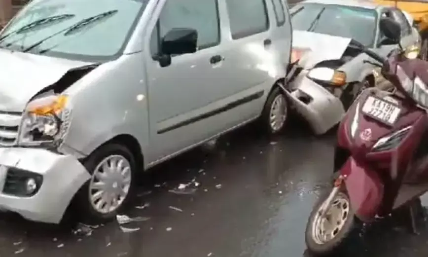 ಉಳ್ಳಾಲ ಸೇತುವೆಯಲ್ಲಿ ಸರಣಿ ಅಪಘಾತ: 7 ವಾಹನಗಳಿಗೆ ಹಾನಿ, ಇಬ್ಬರಿಗೆ ಗಾಯ