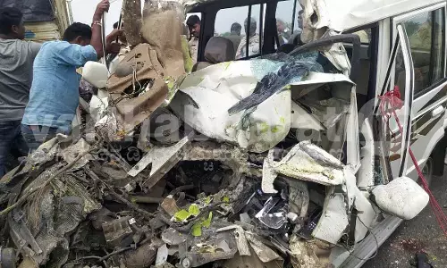 ಗದಗ | ಭೀಕರ ರಸ್ತೆ ಅಪಘಾತ: ಮೂವರು ಮಹಿಳೆಯರ ಸಹಿತ ಐವರು ಮೃತ್ಯು