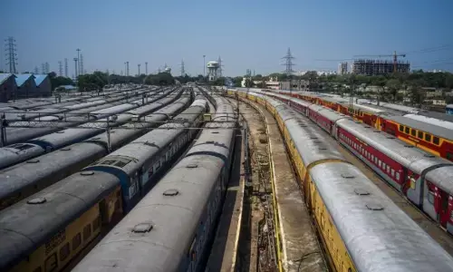 ಗುಜರಿ ವಸ್ತುಗಳ ಮಾರಾಟದಿಂದ ಸುಮಾರು ರೂ. 66 ಲಕ್ಷ ಗಳಿಸಿದ ರೈಲ್ವೆ ಸಚಿವಾಲಯ