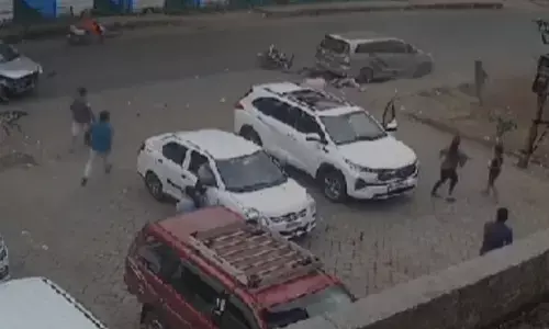 ಯಲ್ಲಾಪುರ | ನಿಲ್ಲಿಸಿದ್ದ ಕಾರಿಗೆ ಬೈಕ್ ಢಿಕ್ಕಿ: ಇಬ್ಬರು ಸ್ಥಳದಲ್ಲೇ ಮೃತ್ಯು