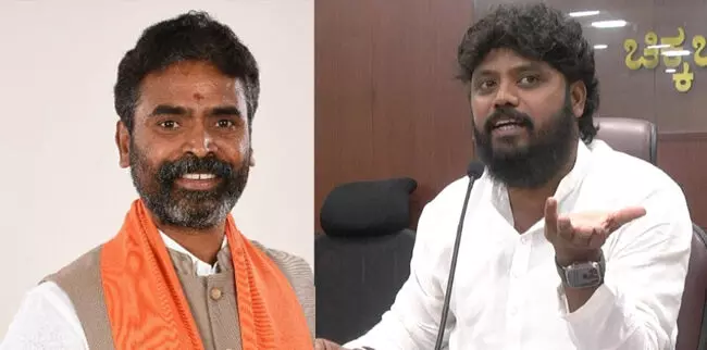 ಸಂಸದ ಮುನಿಸ್ವಾಮಿಯನ್ನು ಸೋಲಿಸಲು ಕೋಲಾರದಲ್ಲೂ ಓಡಾಡುತ್ತೇನೆ: ಶಾಸಕ ಪ್ರದೀಪ್ ಈಶ್ವರ್ ಸಂಸದ ಮುನಿಸ್ವಾಮಿಯನ್ನು ಸೋಲಿಸಲು ಕೋಲಾರದಲ್ಲೂ ಓಡಾಡುತ್ತೇನೆ: ಶಾಸಕ ಪ್ರದೀಪ್ ಈಶ್ವರ್