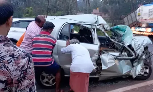 ಭಟ್ಕಳ | ಕಾರು-ಲಾರಿ ಮುಖಾಮುಖಿ ಢಿಕ್ಕಿ: ಉಡುಪಿ ಮೂಲದ ಮಹಿಳೆ ಮೃತ್ಯು; ಇಬ್ಬರಿಗೆ ಗಾಯ