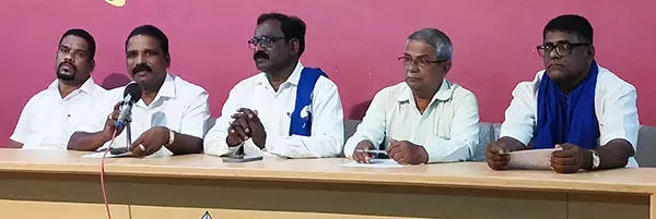 ದಲಿತ ಮಹಿಳಾ ಕಾರ್ಮಿಕರ ಮೇಲೆ ದೌರ್ಜನ್ಯ: ಕೋಟ ಠಾಣಾಧಿಕಾರಿ ವಜಾಕ್ಕೆ ಆಗ್ರಹಿಸಿ ದಸಂಸ ಪ್ರತಿಭಟನೆ