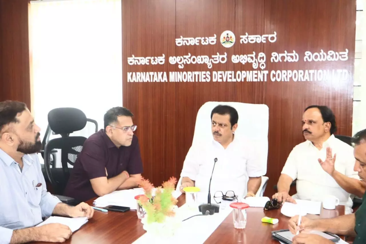 ಪ್ರವಾಹ, ಕೋಮು ಗಲಭೆ ಸಂತ್ರಸ್ತ ಕುಟುಂಬಗಳಿಗೆ ನೆರವು ನೀಡುವ ಸಾಂತ್ವನ  ಯೋಜನೆಗೆ ಸಚಿವ ಝಮೀರ್ ಅಹ್ಮದ್‌ ಖಾನ್ ಚಾಲನೆ