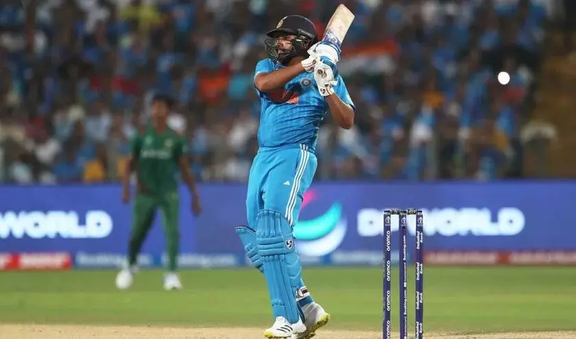 ಪುಣೆಯಲ್ಲಿ ನೂರರ ಗಡಿ ದಾಟಿದ ಭಾರತ, ರೋಹಿತ್ ಶರ್ಮಾ ಔಟ್