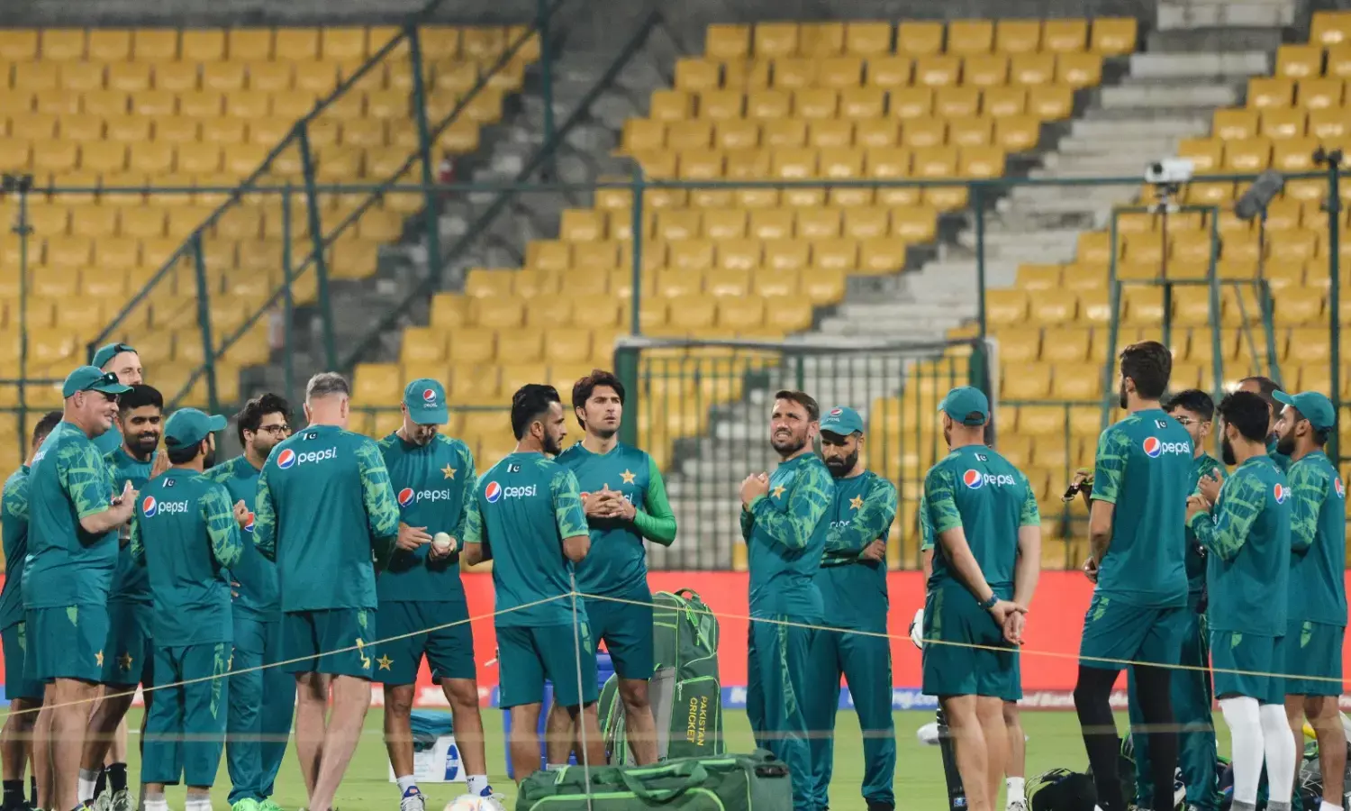 ಬೆಂಗಳೂರಿನಲ್ಲಿ ನಾಳೆ ಆಸಿಸ್-ಪಾಕ್ ಪೈಪೋಟಿ