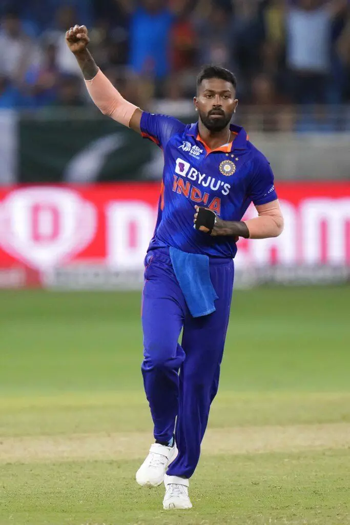 ನ್ಯೂಝಿಲ್ಯಾಂಡ್ ವಿರುದ್ಧ ಪಂದ್ಯದಿಂದ ಹೊರಗುಳಿದ ಹಾರ್ದಿಕ್ ಪಾಂಡ್ಯ ನ್ಯೂಝಿಲ್ಯಾಂಡ್ ವಿರುದ್ಧ ಪಂದ್ಯದಿಂದ ಹೊರಗುಳಿದ ಹಾರ್ದಿಕ್ ಪಾಂಡ್ಯ